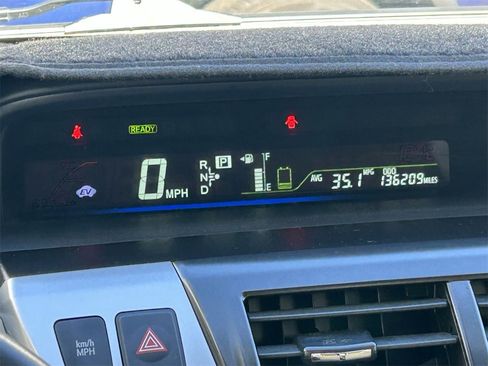 Used 2013 Toyota Prius V Two image 26