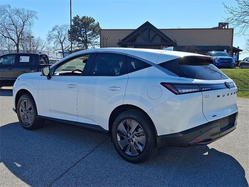 New 2025 Nissan Murano SL image 5