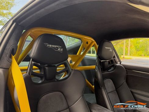 Used 2018 Porsche 911 GT2 RS RWD image 31