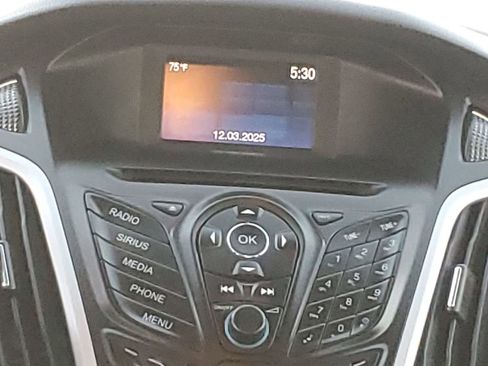 Used 2014 Ford Focus SE w/ Equipment Group 201A image 27