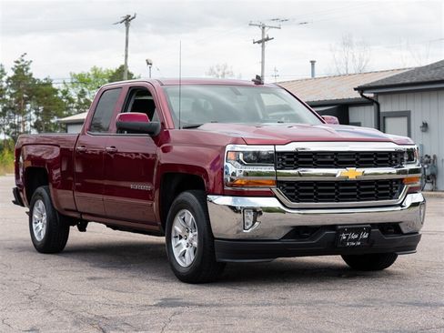 Used 2017 Chevrolet Silverado 1500 LT w/ All Star Edition AWD/4WD image 3