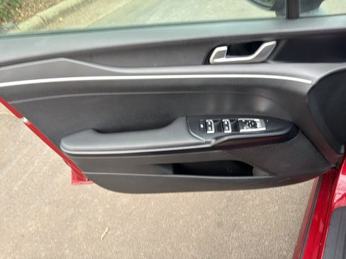 Used 2022 Kia K5 LXS image 16