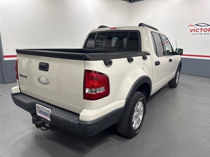 Used 2010 Ford Explorer Sport Trac XLT RWD image 3