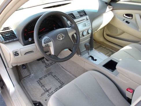 Used 2007 Toyota Camry LE FWD image 9