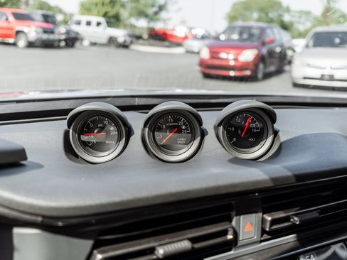 Used 2024 Nissan Z NISMO w/ Floor Mat Package image 19