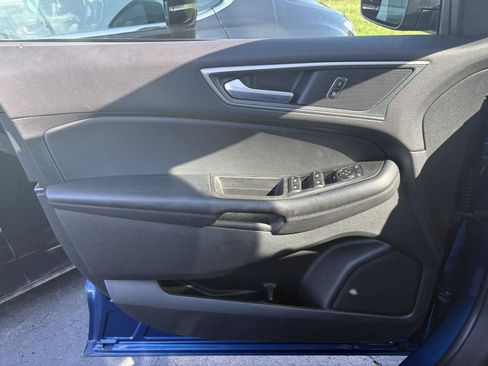 Used 2024 Ford Edge SEL AWD/4WD image 3