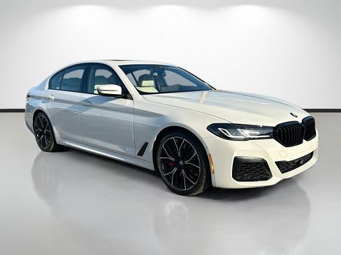 Used 2023 BMW 540i w/ M Sport Package RWD image 1