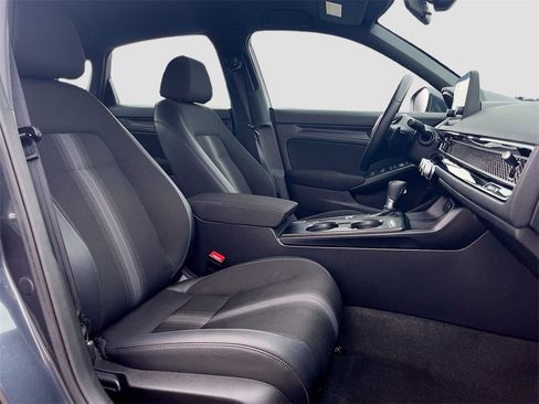 Used 2023 Honda Civic Sport image 25
