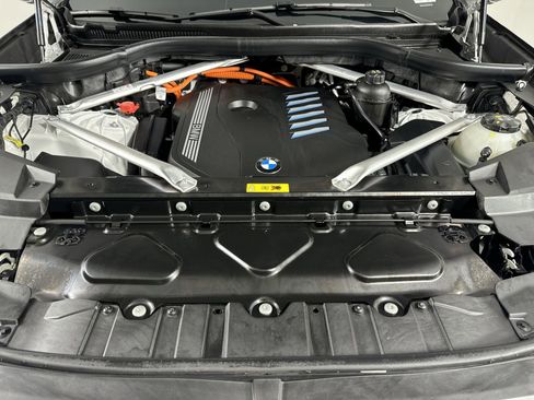 Used 2023 BMW X5 xDrive45e w/ M Sport Package image 28