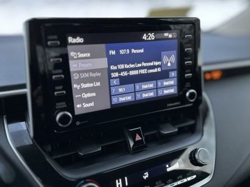 Used 2021 Toyota Corolla LE image 11