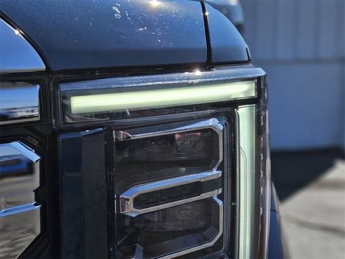 Used 2022 GMC Sierra 1500 Denali w/ Technology Package image 10