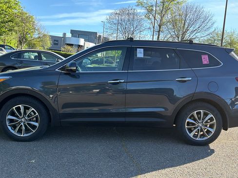 Used 2017 Hyundai Santa Fe Limited image 8
