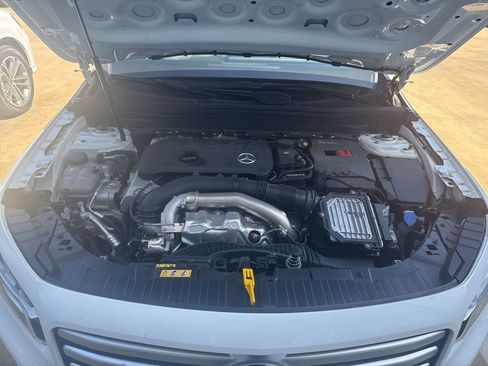 Used 2025 Mercedes-Benz GLB 250 image 28
