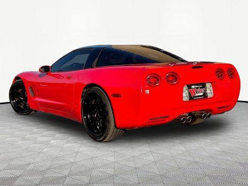 Used 2003 Chevrolet Corvette Coupe w/ Preferred Equipment Group RWD image 4