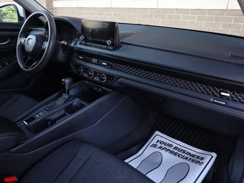 Used 2023 Honda Accord EX image 28