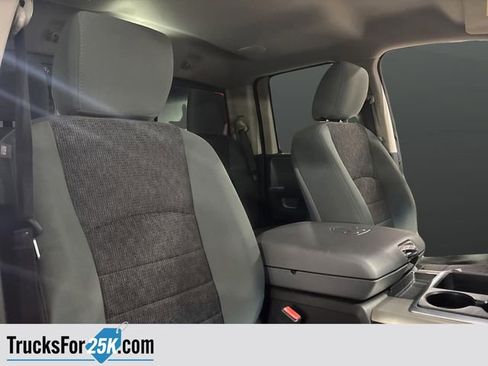 Used 2014 RAM 1500 Big Horn image 31