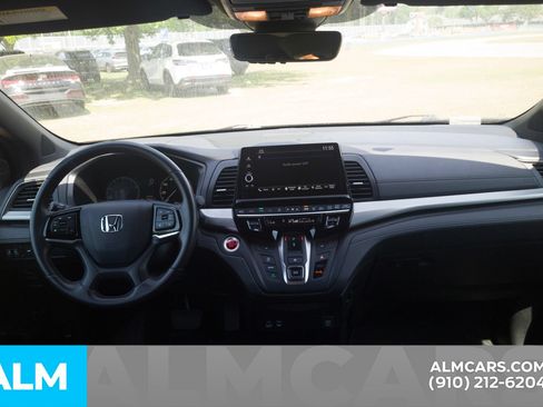 Used 2025 Honda Odyssey Sport-L image 20