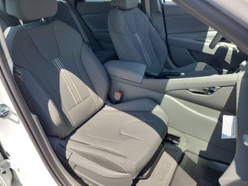New 2026 Hyundai Elantra Sport FWD image 21