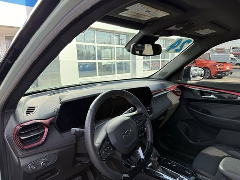 Certified 2024 Chevrolet TrailBlazer RS w/ Convenience Package image 6