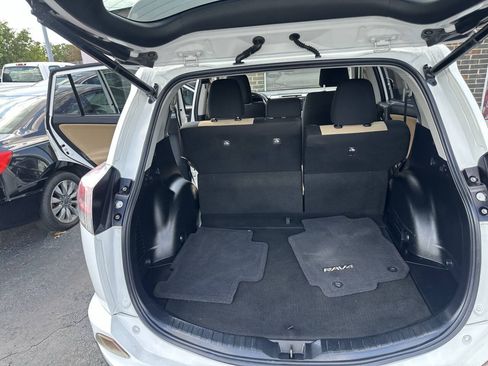 Used 2017 Toyota RAV4 XLE FWD image 18