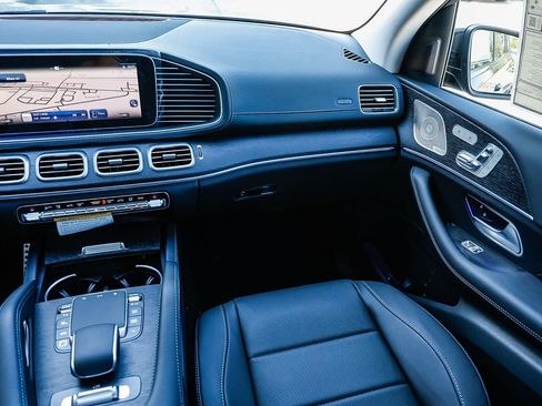 New 2026 Mercedes-Benz GLS 450 4MATIC image 15