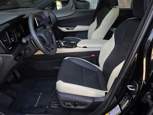 Used 2023 Lexus NX 350h AWD w/ Vision Package image 17