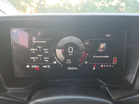 Used 2025 GMC Terrain Elevation AWD/4WD image 2
