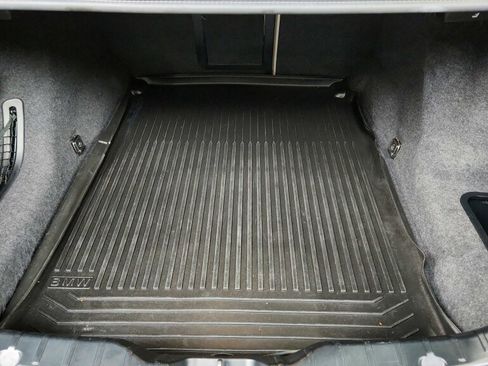 Used 2014 BMW 550i xDrive Sedan image 28