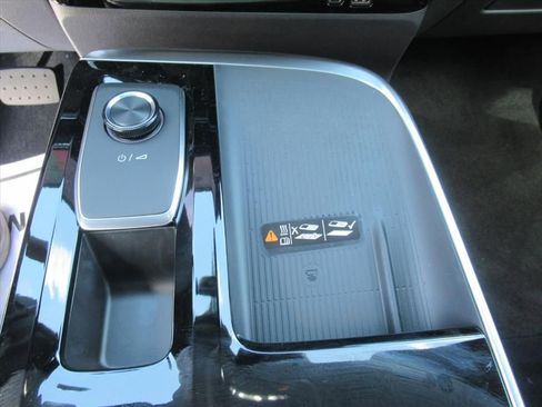 New 2026 Buick Enclave Preferred w/ Power Package FWD image 24