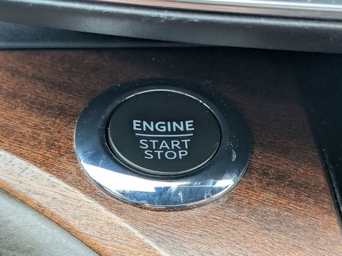Used 2022 Ford Explorer King Ranch w/ Technology Package AWD/4WD image 31