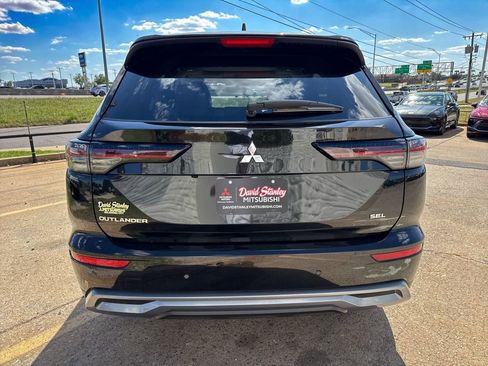 New 2026 Mitsubishi Outlander SEL FWD image 5
