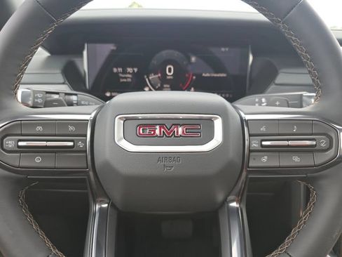 New 2026 GMC Acadia AT4 w/ Luxury Package AWD/4WD image 28