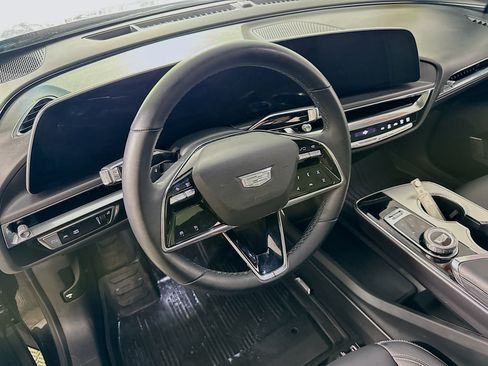 Used 2024 Cadillac Lyriq Tech w/ Driver Assist Package AWD/4WD image 12