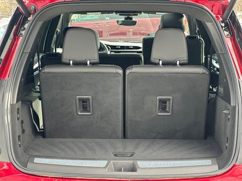 Used 2023 Cadillac XT6 Premium Luxury w/ Technology Package image 24