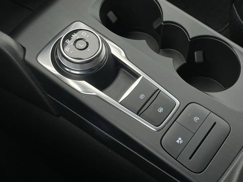 Used 2025 Ford Escape ST-Line image 23