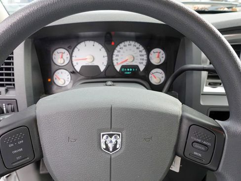 Used 2008 Dodge Ram 1500 Truck SLT image 17