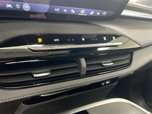 New 2026 Buick Enclave Sport Touring w/ Super Cruise Package image 16