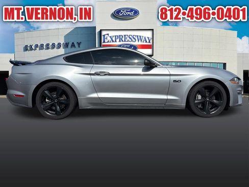 Used 2021 Ford Mustang GT Premium w/ Equipment Group 401A RWD image 4