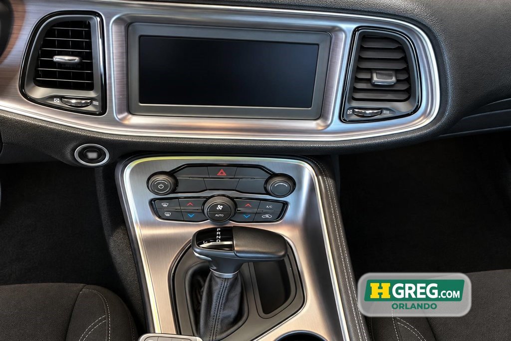 Used 2018 Dodge Challenger SXT RWD image 13