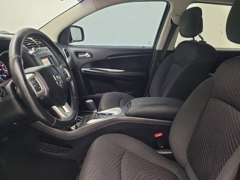 Used 2017 Dodge Journey SE w/ Flexible Seating Group FWD image 17