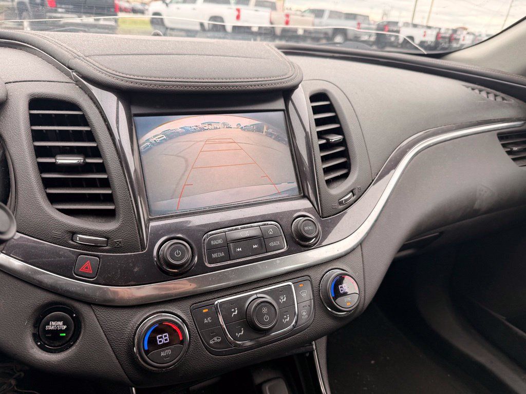 Used 2018 Chevrolet Impala LT FWD image 10