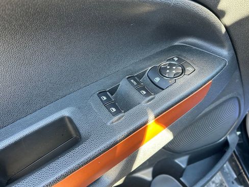 Used 2021 Ford EcoSport SE w/ SE Appearance Package image 11