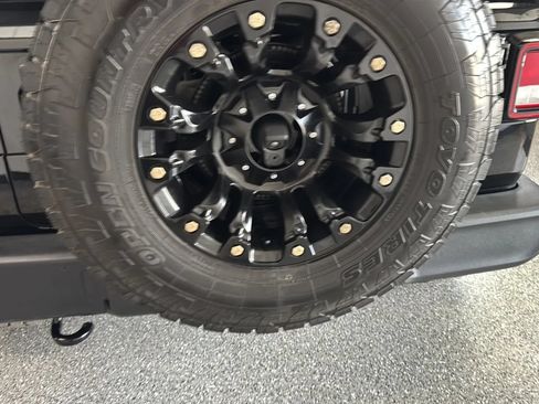 Used 2019 Jeep Wrangler Sport AWD/4WD image 37