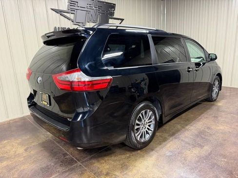 Used 2020 Toyota Sienna XLE FWD image 8