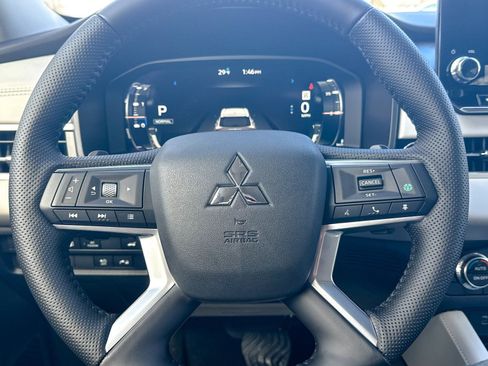 New 2025 Mitsubishi Outlander SEL image 48