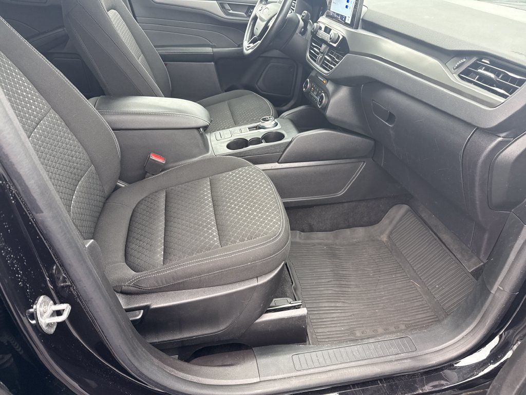 Used 2023 Ford Escape Active AWD/4WD image 21