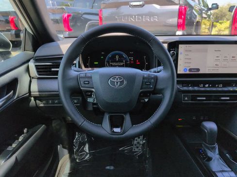 Used 2025 Toyota Camry SE w/ Multimedia Upgrade Package FWD image 15