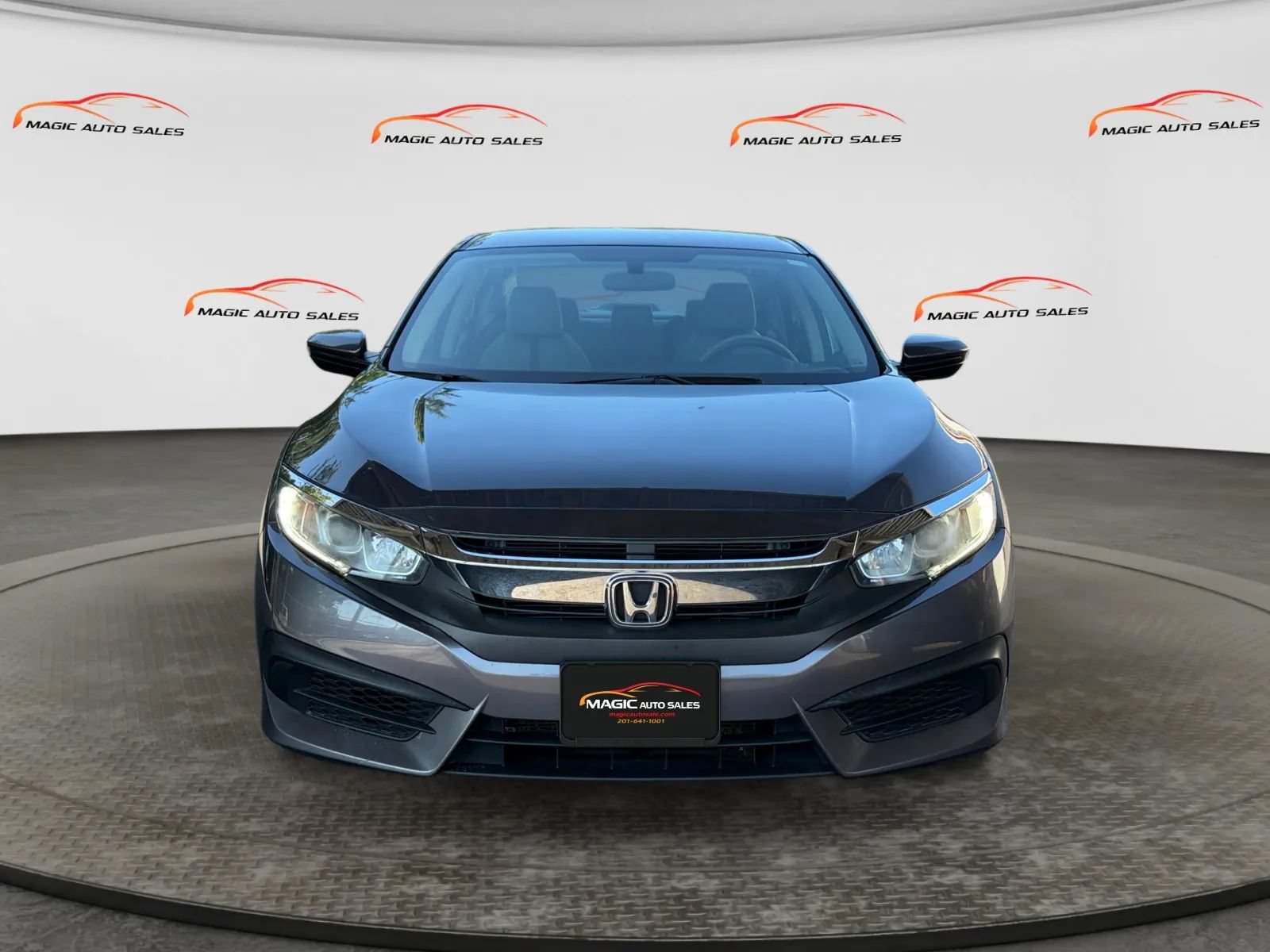 Used 2018 Honda Civic LX image 3