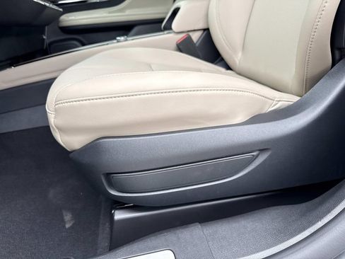 New 2026 Lincoln Corsair Premiere FWD image 20