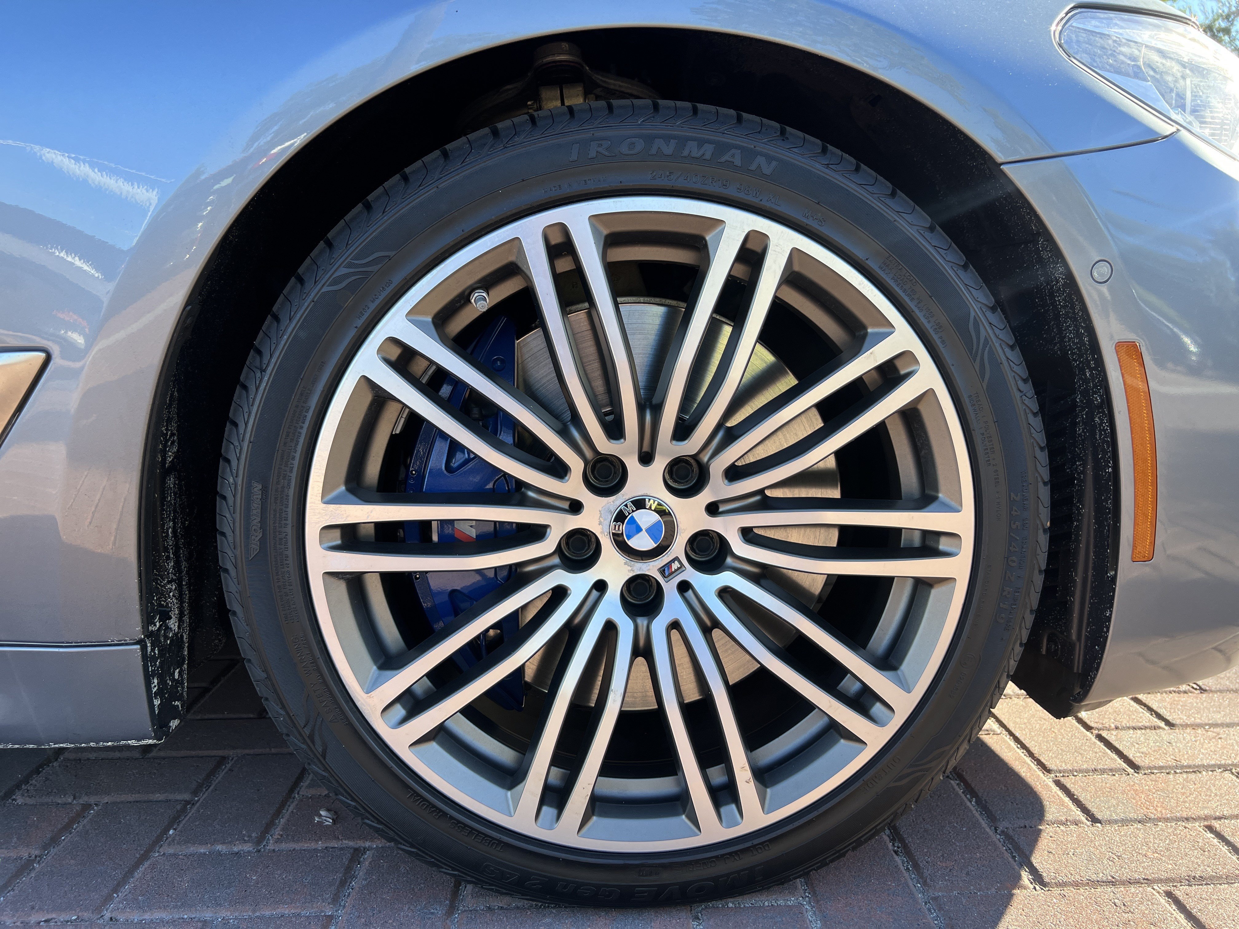 Used 2019 BMW M550i xDrive AWD/4WD image 13